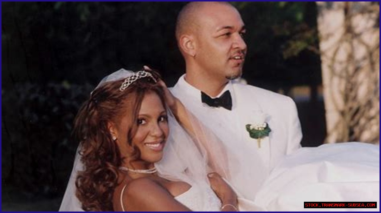Unveiling Keri Lewis: Who Is Keri Lewis Married To Now?