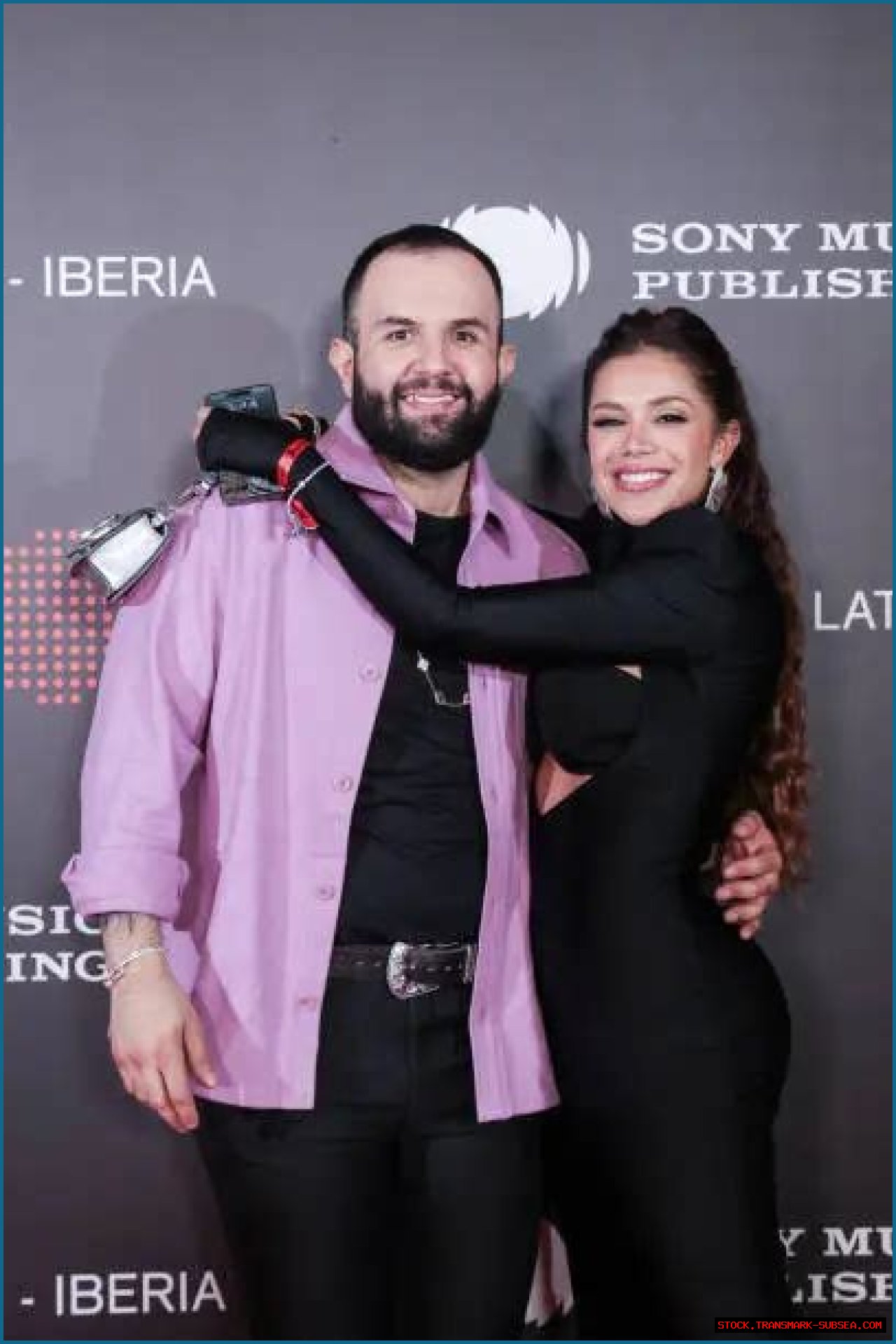 Unveiling The Secrets: Age And Intriguing Details Of Carin Leon's Wife Revealed